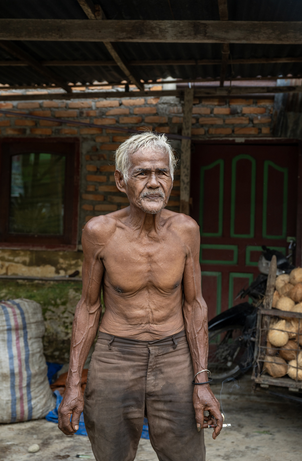 Hannah_maule-ffinch_Photography-portrait-indonesia-man